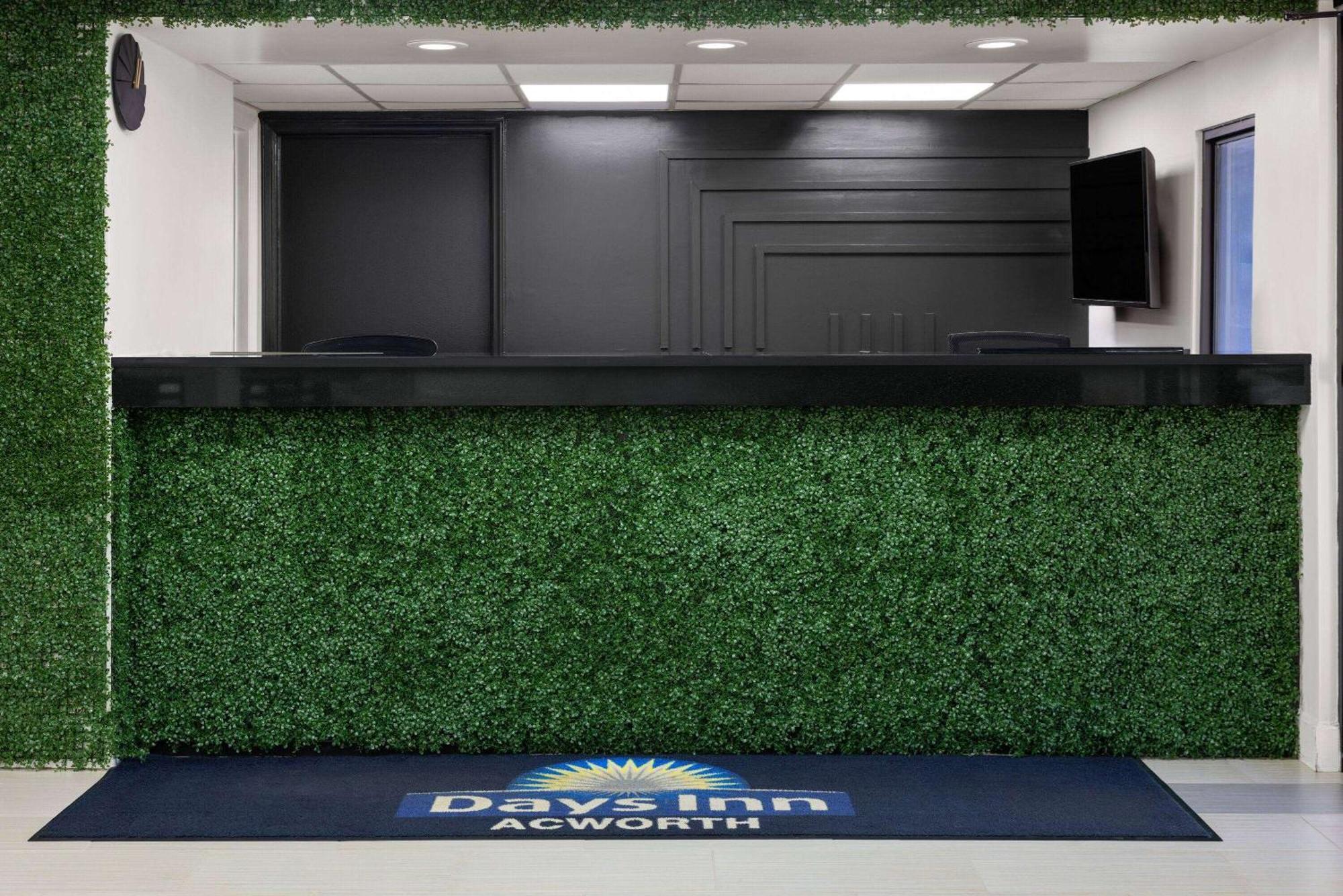 Days Inn By Wyndham Acworth Exterior photo