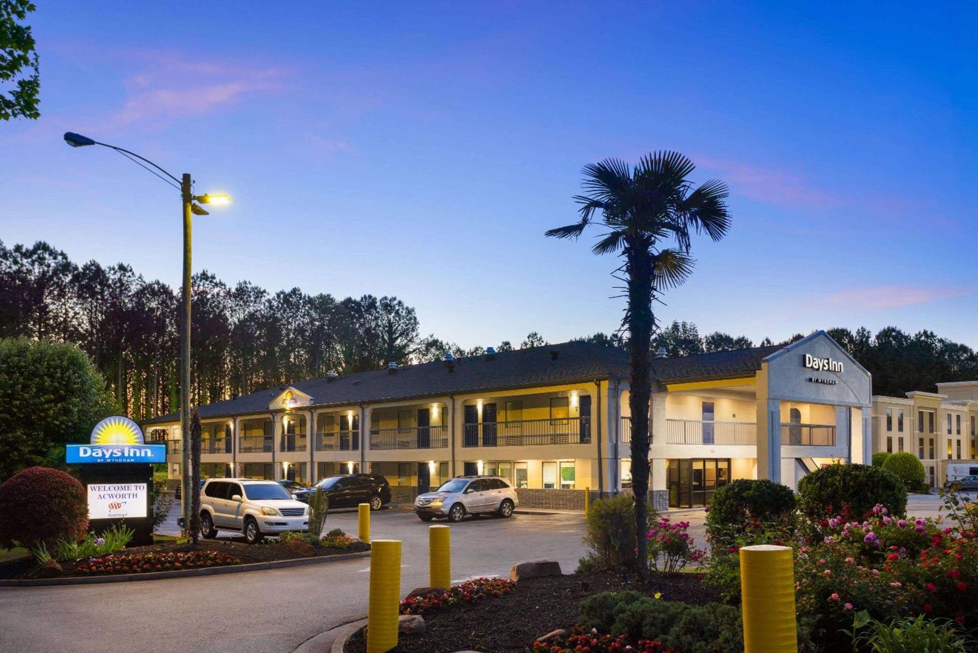Days Inn By Wyndham Acworth Exterior photo